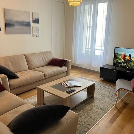 Appartement Spacieux En Centre Ville Vendôme Екстериор снимка