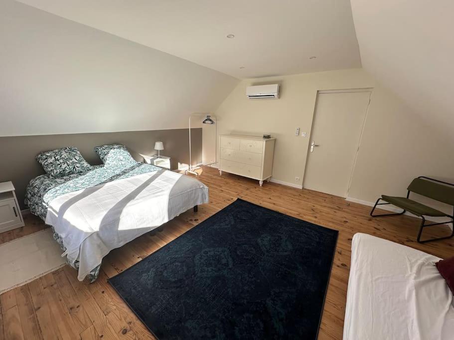 Appartement Spacieux En Centre Ville Vendôme Екстериор снимка