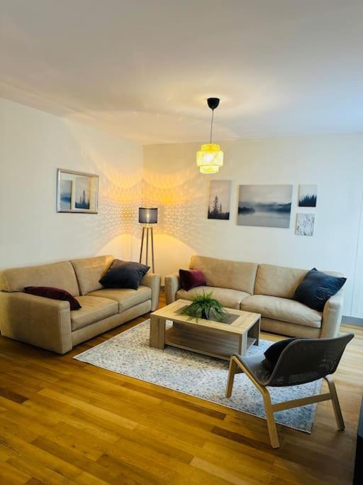 Appartement Spacieux En Centre Ville Vendôme Екстериор снимка