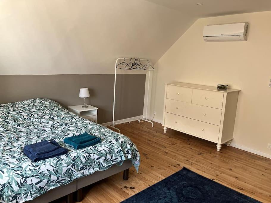 Appartement Spacieux En Centre Ville Vendôme Екстериор снимка