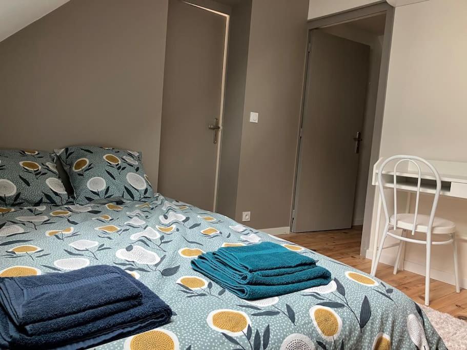Appartement Spacieux En Centre Ville Vendôme Екстериор снимка